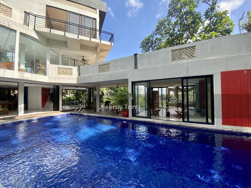 Outstanding Tasteful Bungalow Surrounded by Greens - 1