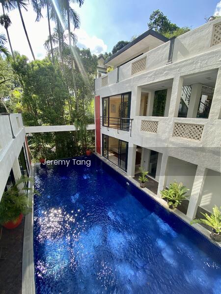 Outstanding Tasteful Bungalow Surrounded by Greens - 3