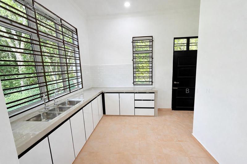 Banglo Setingkat 4 Bilik @ Kampung Alor Tapah, Bukit Gading, Tanah Merah - 5