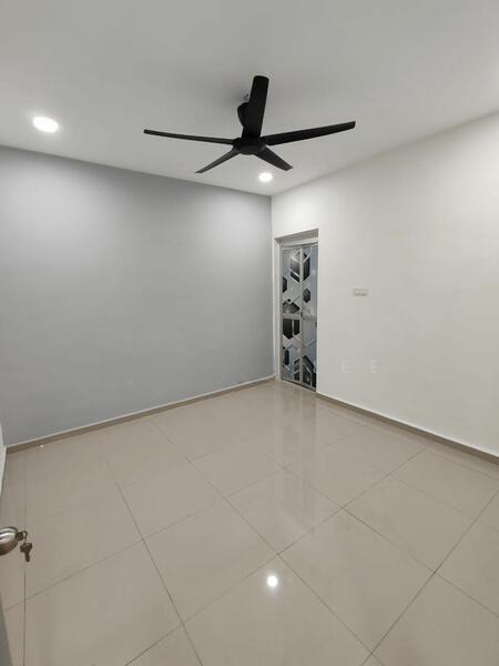 Taman Johor Jaya - 5