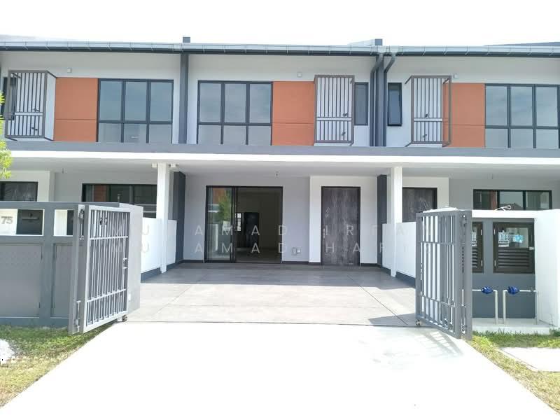 Bandar Bukit Raja : Casira 3 - 1