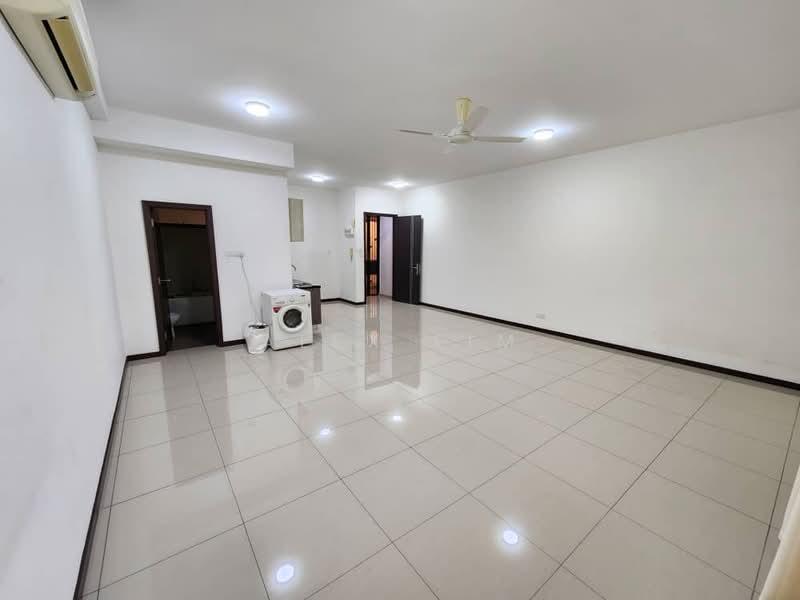 Molek Regency - 4