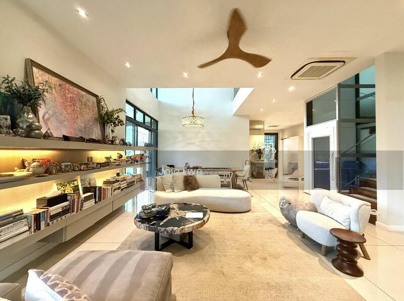 THE STRAITS VIEW RESIDENCES - 2