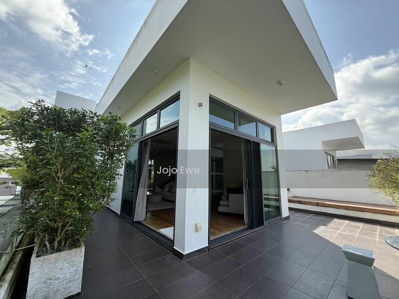 THE STRAITS VIEW RESIDENCES - 4