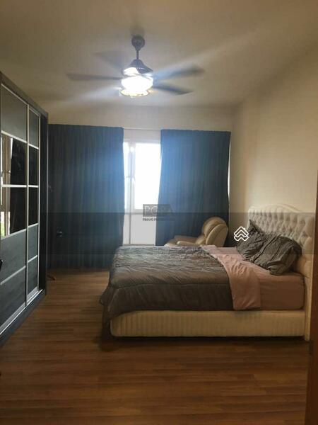 Central Park condominium - 4