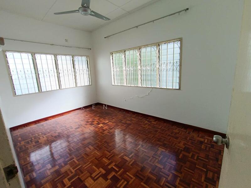 Taman Nong Chik - 5