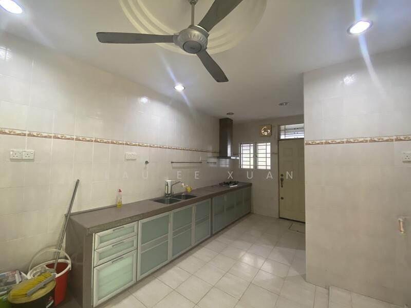 TAMAN EVERGREEN HEIGHTS - 4