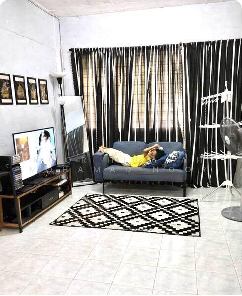 Taman Pantai Dalam Flat - 2