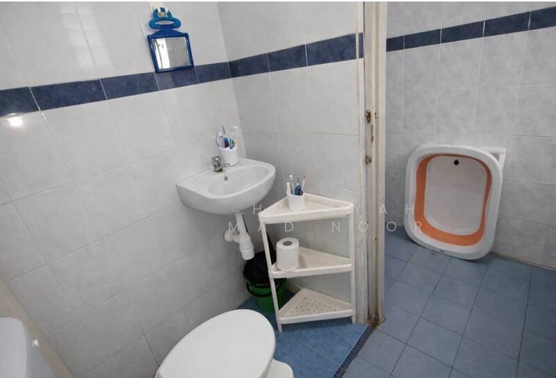 Taman Pantai Dalam Flat - 4