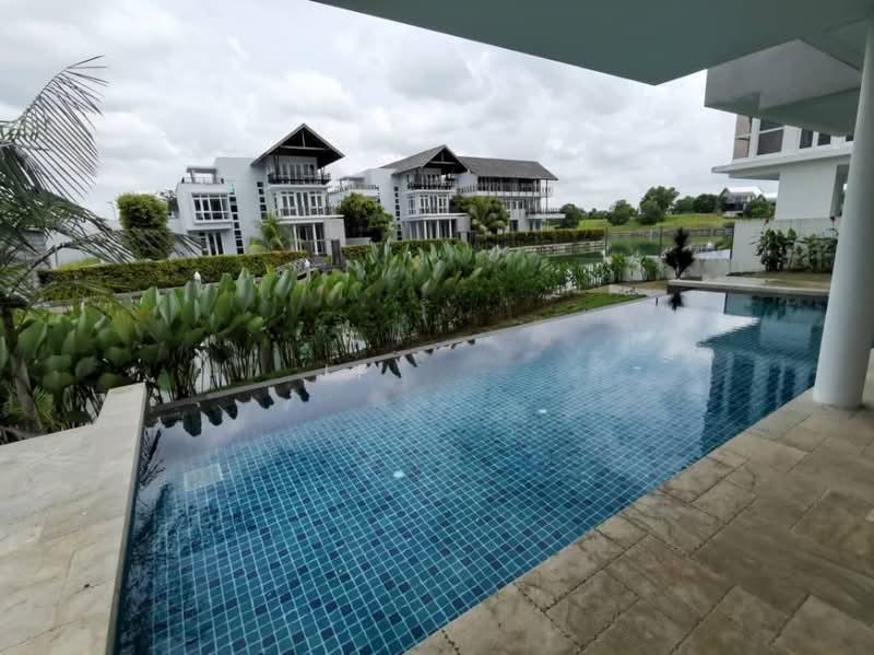 Emerald Bay @Puteri Cove - 1