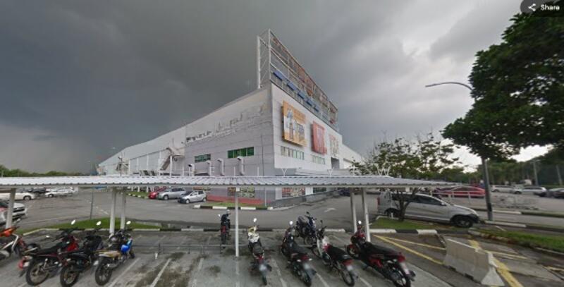 FREEHOLD Facing Main Road Standalone Commercial Building High Visibility - 2