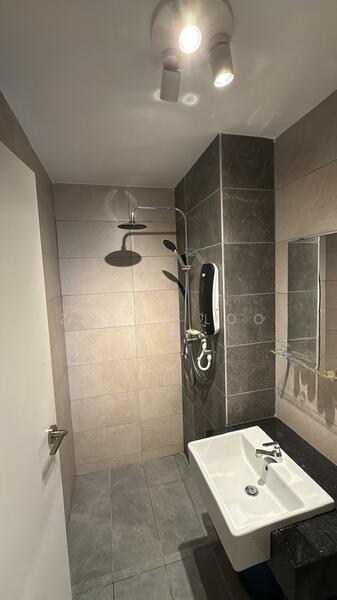 AraTre' Residences - 4