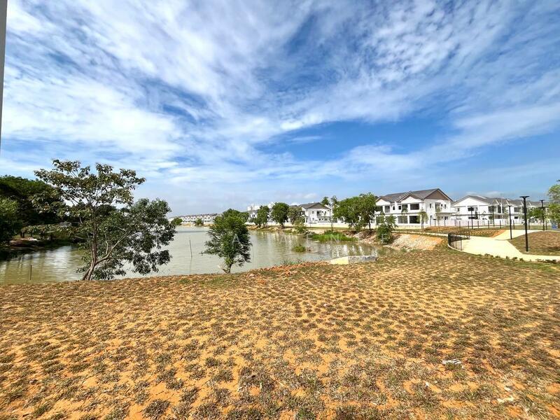 Sejati Lakeside 2 - 5