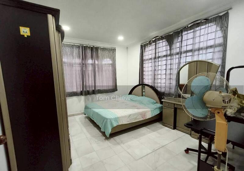 Taman Iskandar - 2