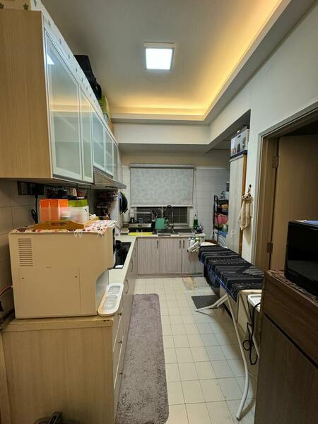 Kristal Court Robson Heights - 2