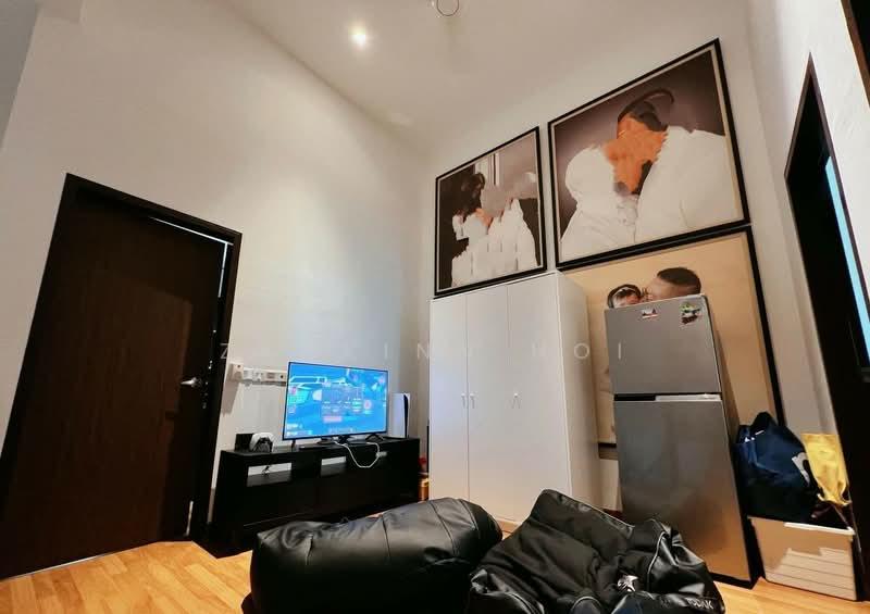 Fully Renovated & Furnished 2 Sty Endlot Athira Bandar Bukit Raja Klang - 4