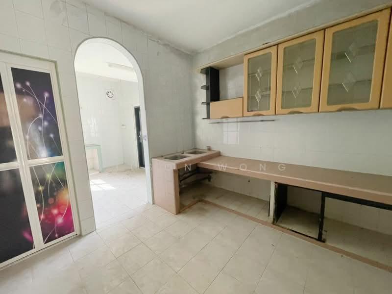 Bandar Menjalara - 4