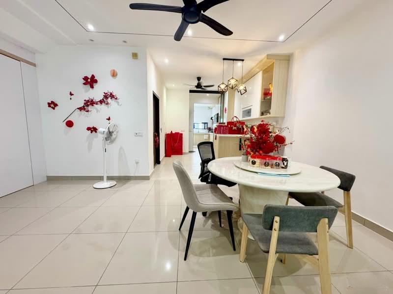 Bandar Bukit Raja : Adira - 5