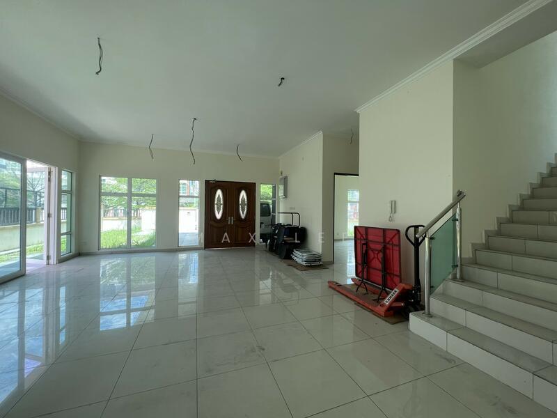 Bandar Tun Hussein Onn - 1