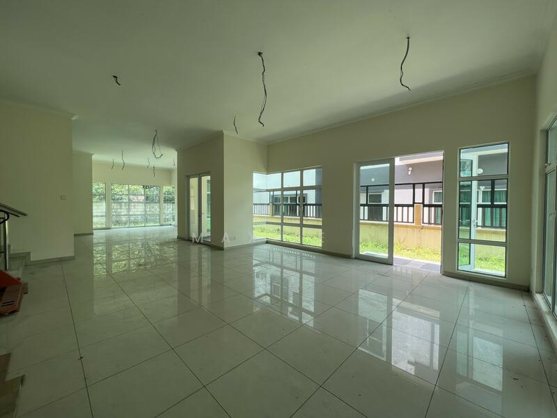 Bandar Tun Hussein Onn - 4
