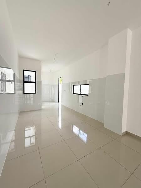 RESIDENSI BOTANI 3 - 2