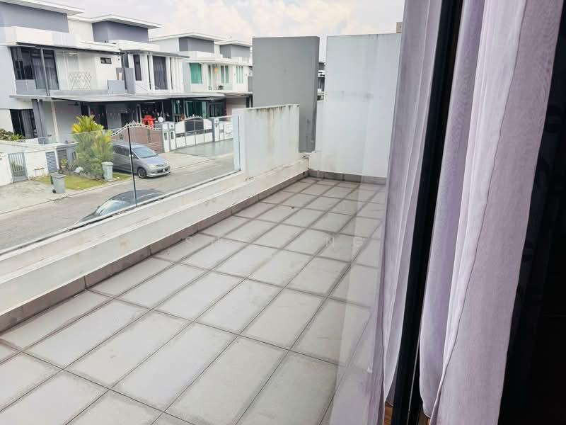 Garden Villa Bukit Indah - 3