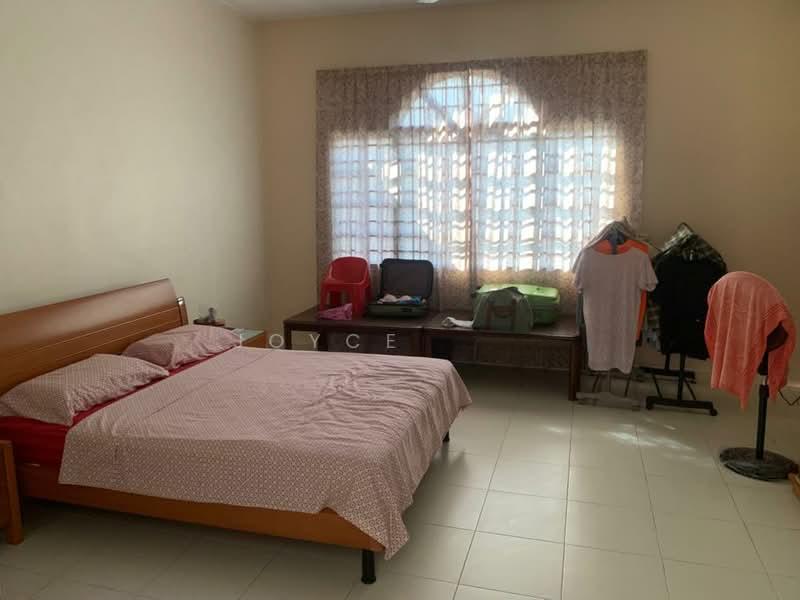 Taman Sri Putri - 4