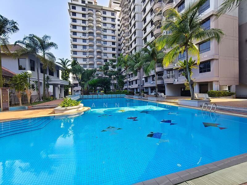 Selat Horizon Condominium - 5