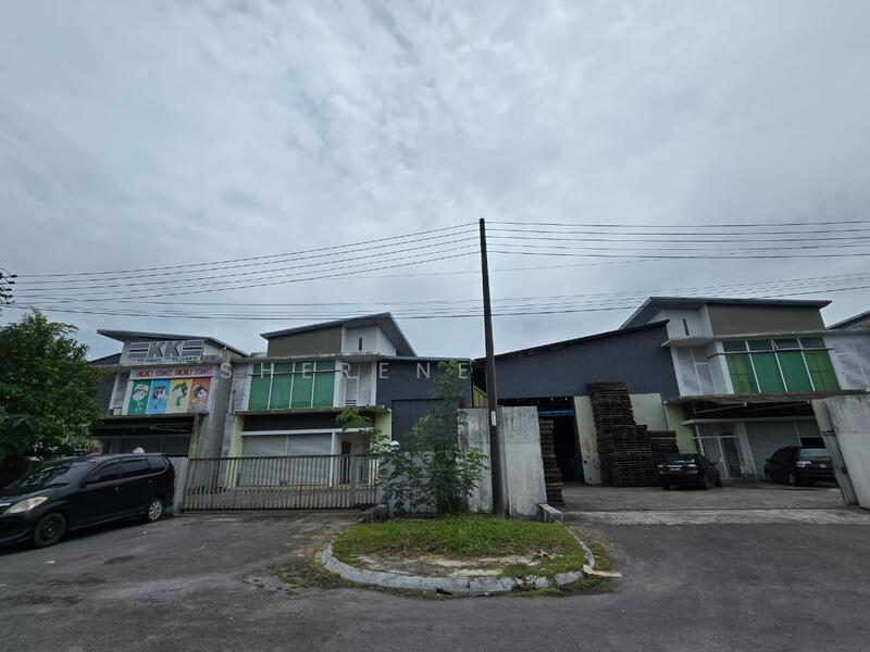 Semi D Factory @ 9th Mile - 3