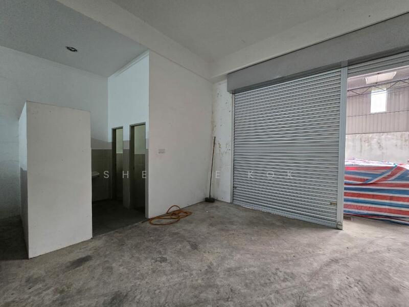 Semi D Factory @ 9th Mile - 5