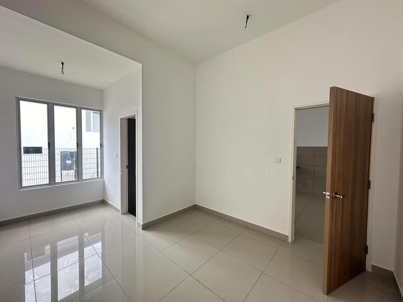 Iconia Garden Residence @ Taman Impian Emas - 5