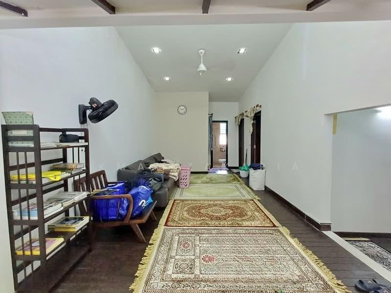 Taman Tun Dr Ismail - 1