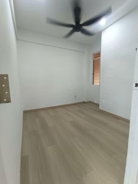 Flat Temenggong - 3