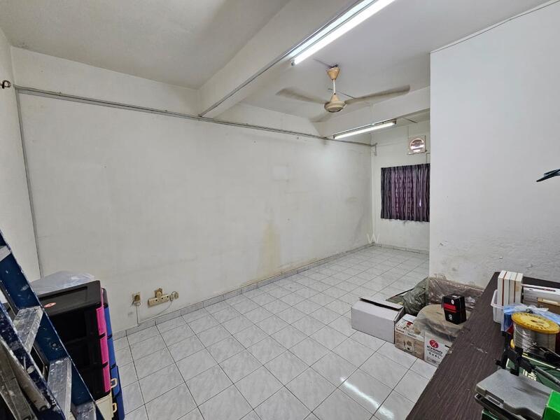 Johor Jaya Jalan Keembong - 4