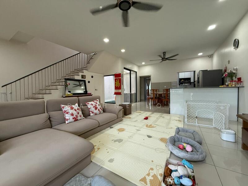 City of Elmina : Elmina Valley Phase 3 - 1