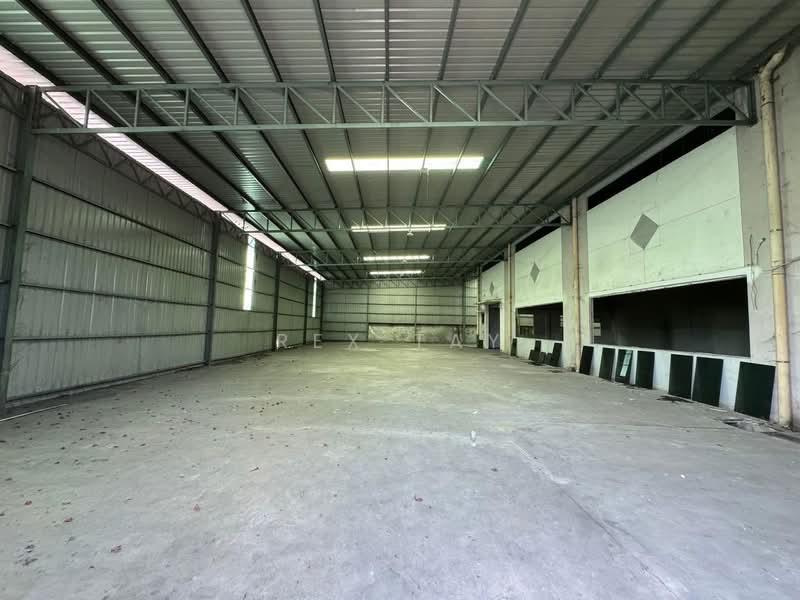 Taman Perindustrian Cemerlang 1.5 Storey - 4