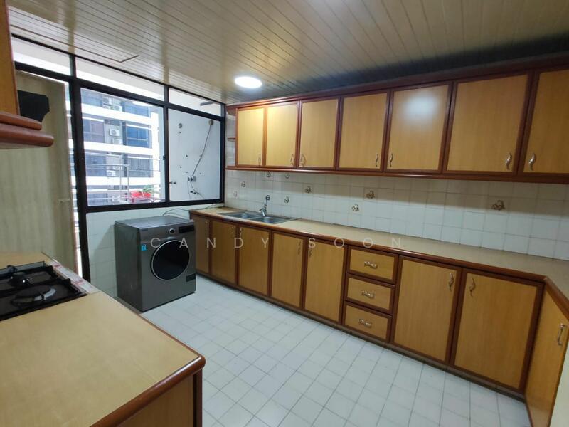 Fahrenheit 88 (KL Plaza Suites) - 3