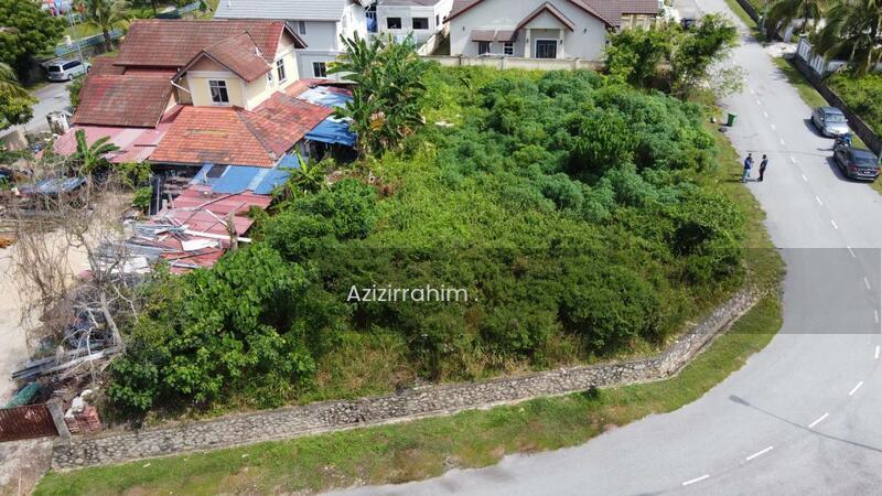 Freehold Corner Bungalow Lot Laman Jasmin Kota Seriemas Nilai - 4