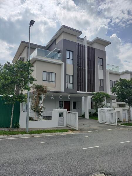 New Launched 2-sty Semi-D 40x82 @ Selayang - 1