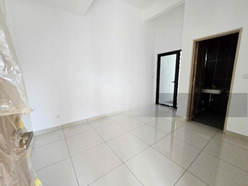 Bandar Kinrara BK8 Irama Villa Corner End Lot - 2