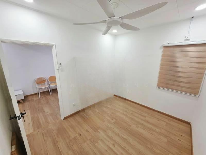 Bandar Tasik Kesuma - 5