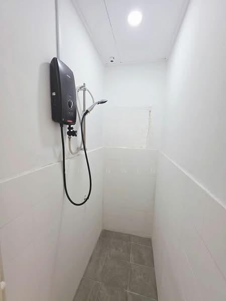 Bandar Tasik Kesuma - 3