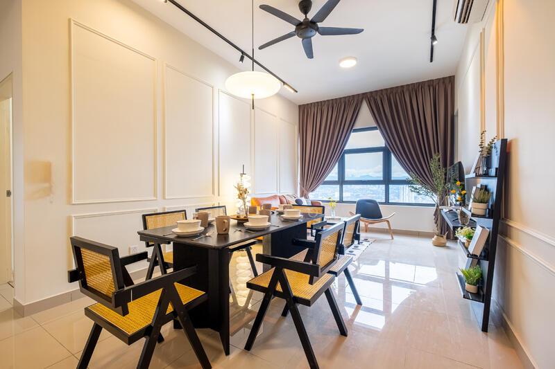 Lakeville Residence - 1