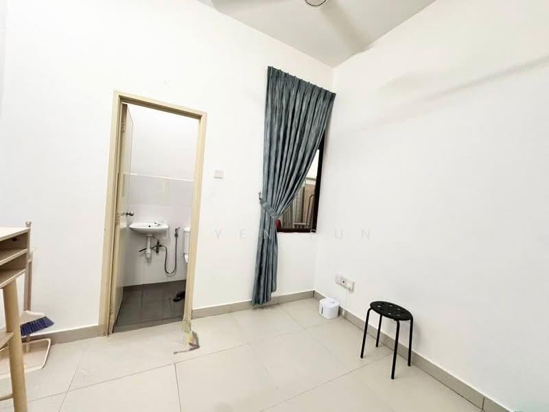 Rini Heights - 5