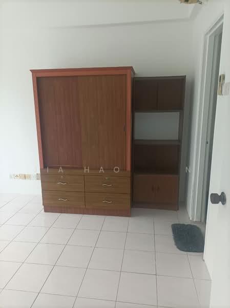 Vista Millennium Condominium - 4