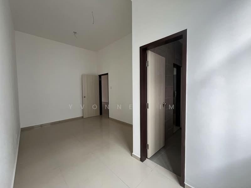 Bandar Layangkasa - 4