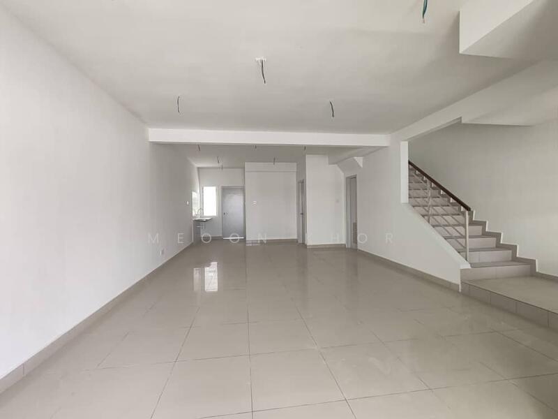 2 storeys terrace D'Laman Kundang - 1