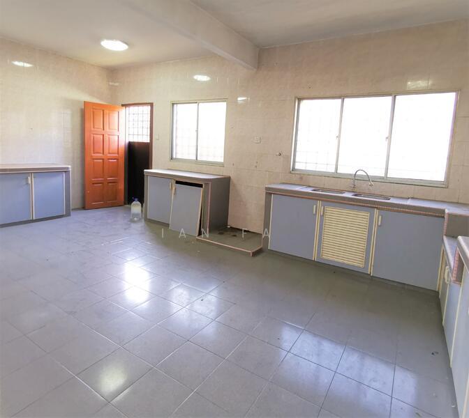 Taman Bukit Serdang - 3