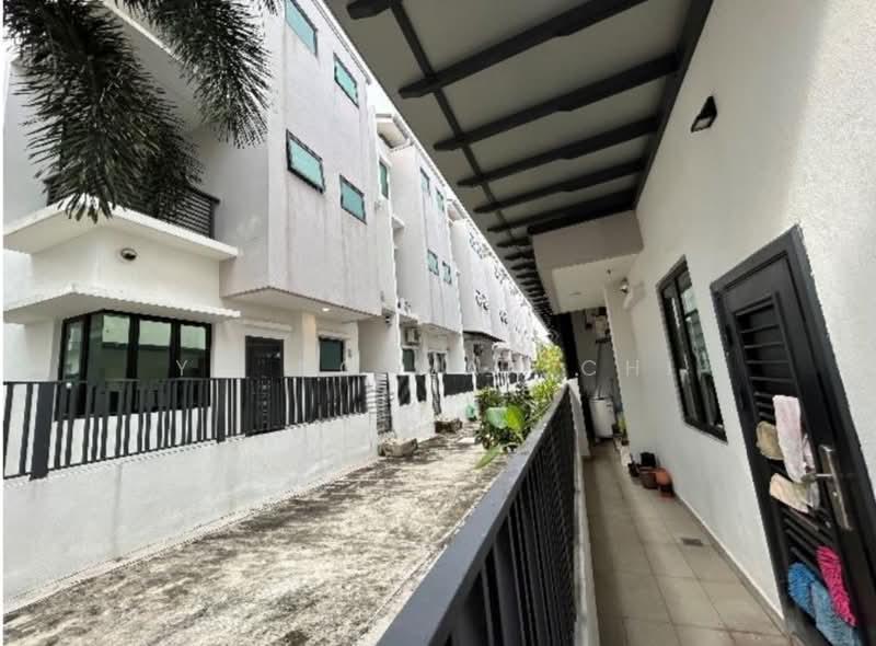 DUMALIS Residence @ 16 Sierra - 5