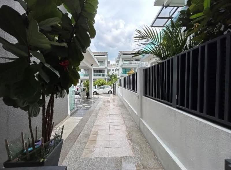 DUMALIS Residence @ 16 Sierra - 4